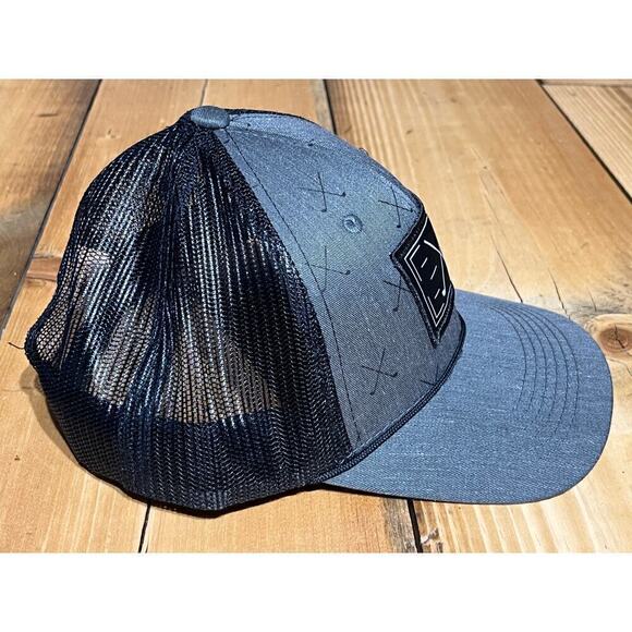 Men's Outdoor Cap Golf Club Patch Grey/Black Snapback mesh hat. Golf. Clubs - Picture 3 of 9